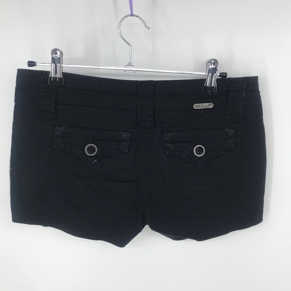 BKE Casuals Molly Black Shorts Size 25 - Picture 2 of 6